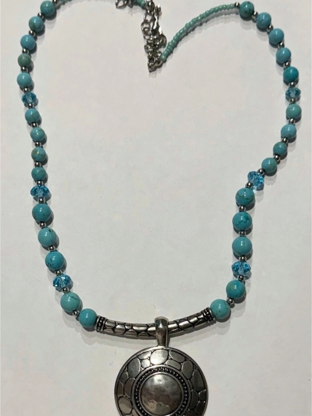 Blue Beaded Pendant Necklace Like New